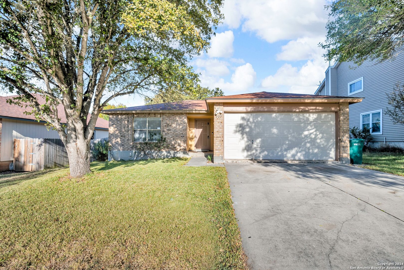 707 Meadow Forge Converse TX 78109