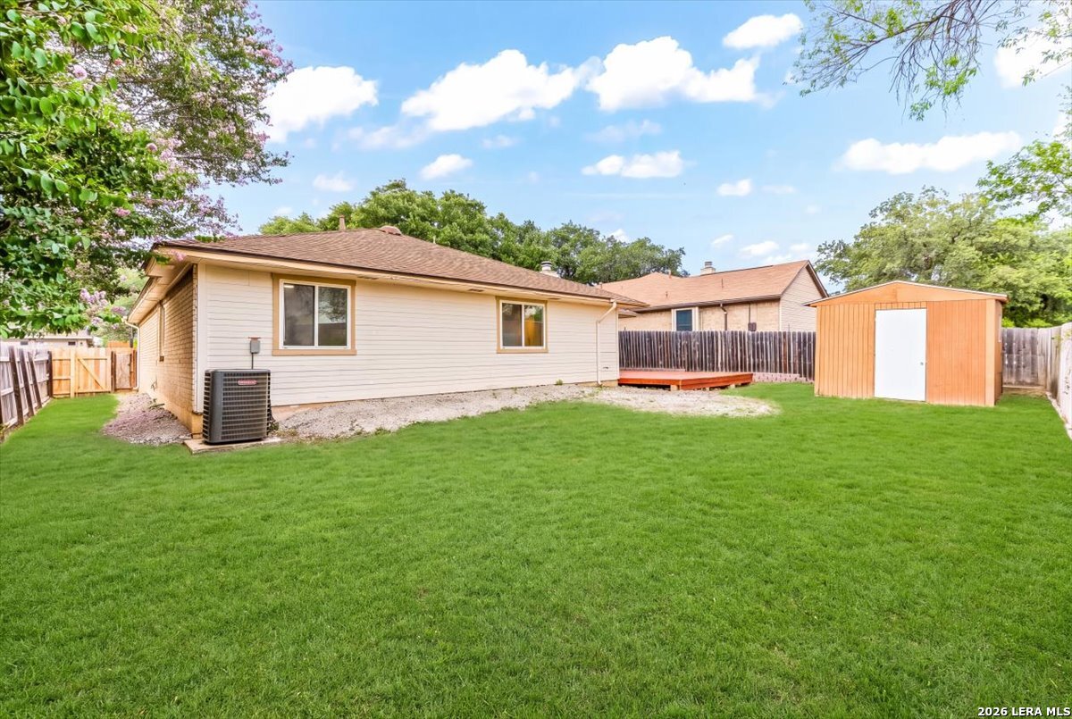 7810 Forest Briar Live Oak TX 78233