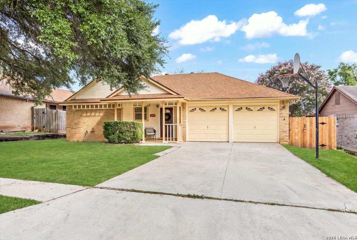 7810 Forest Briar Live Oak TX 78233