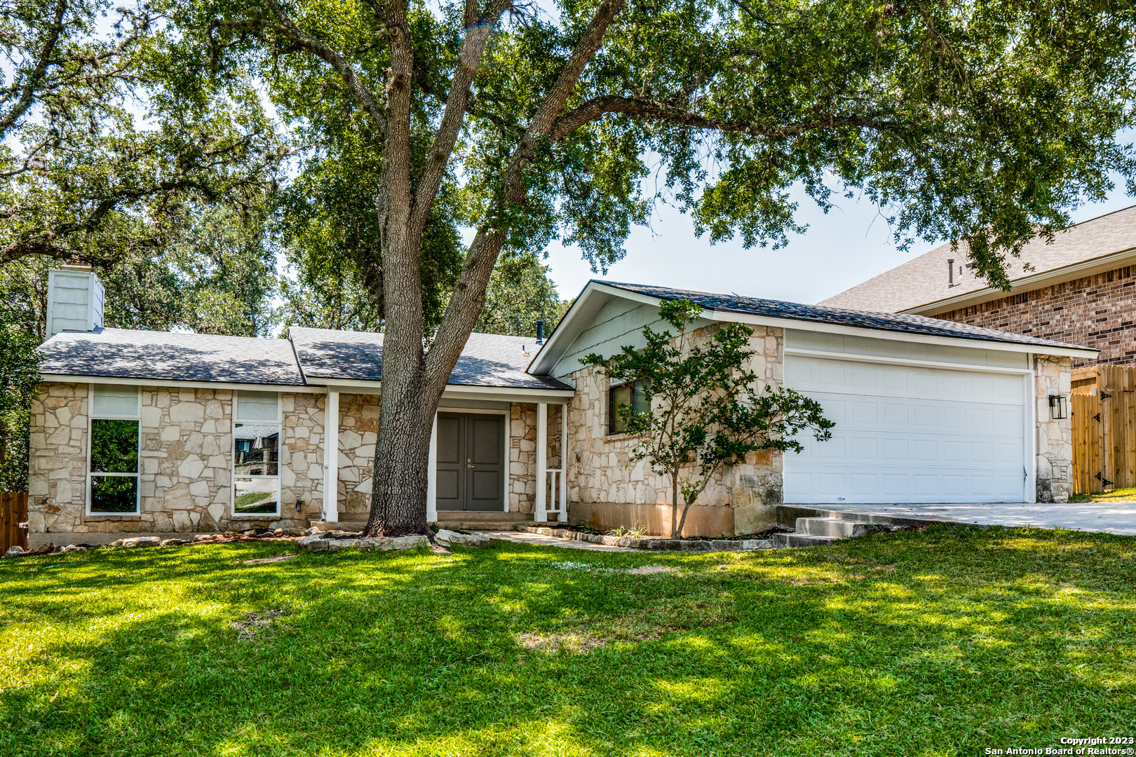 11214 Blue Waters Helotes TX 78023