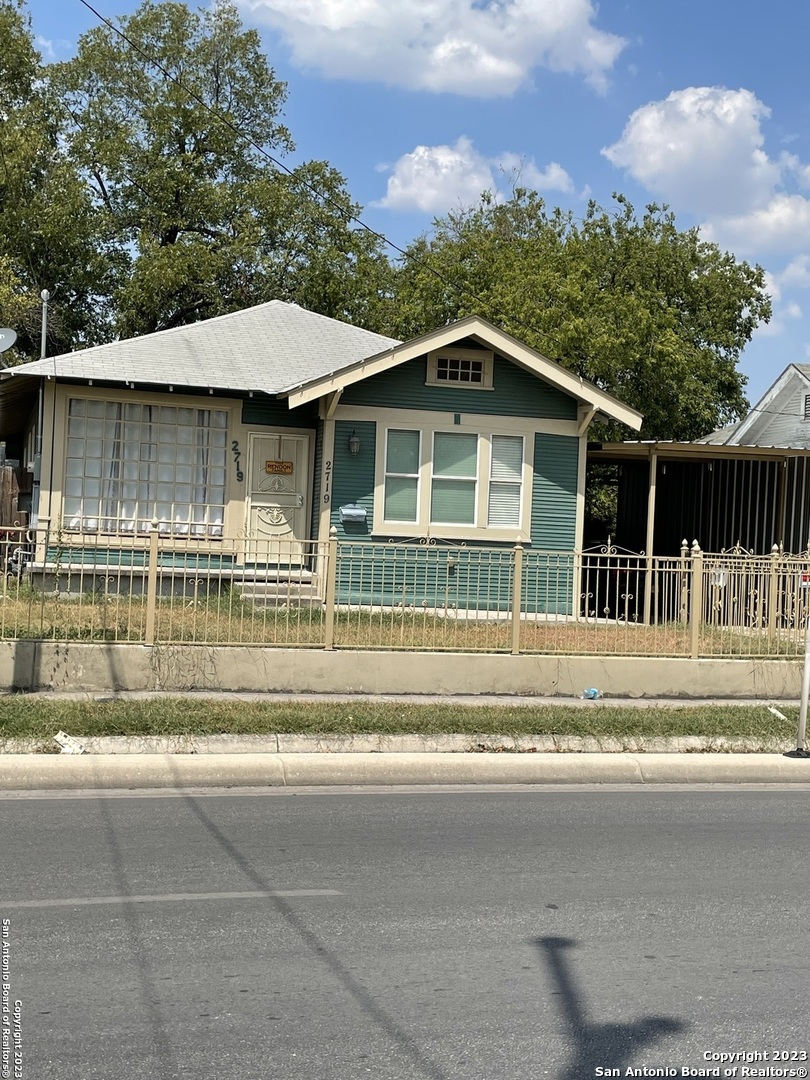 2719 Buena Vista Street San Antonio TX 78207