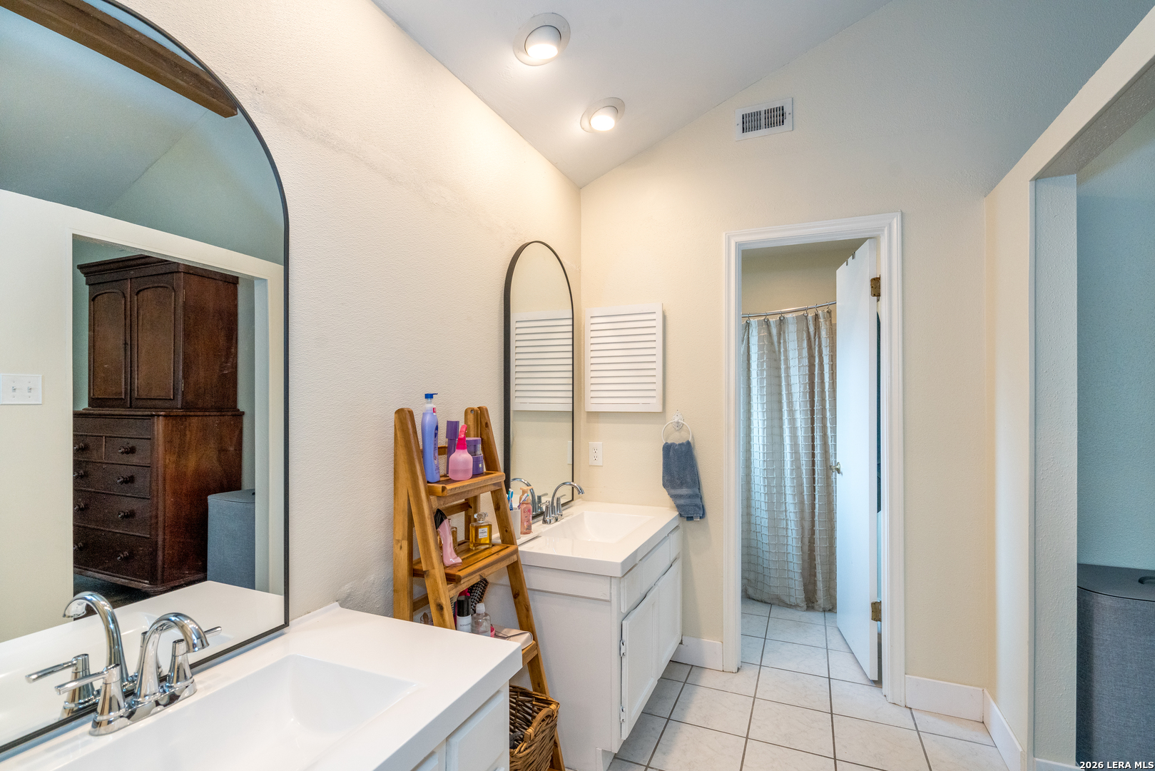 1952 Creek Hollow San Antonio TX 78259