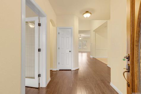 25151 Buttermilk San Antonio TX 78255