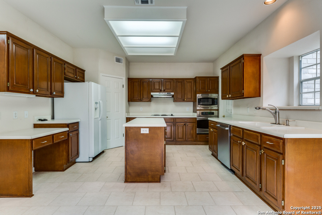 2614 Inwood View San Antonio TX 78248