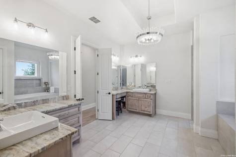 1363 Merlot New Braunfels TX 78132