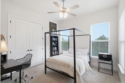 1363 Merlot New Braunfels TX 78132