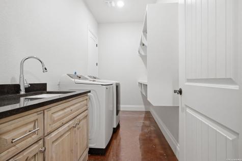 1363 Merlot New Braunfels TX 78132