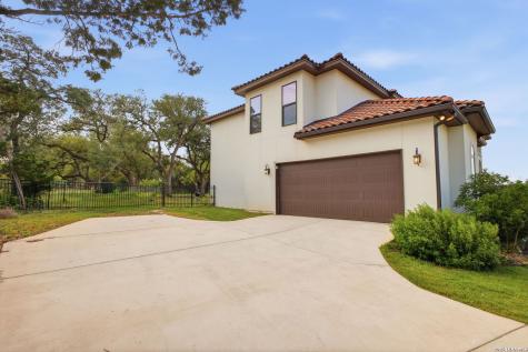 1363 Merlot New Braunfels TX 78132