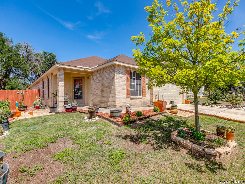 818 Creek Pebble San Antonio TX 78253