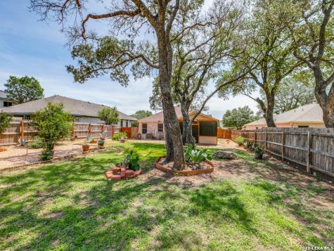 818 Creek Pebble San Antonio TX 78253