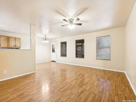 818 Creek Pebble San Antonio TX 78253