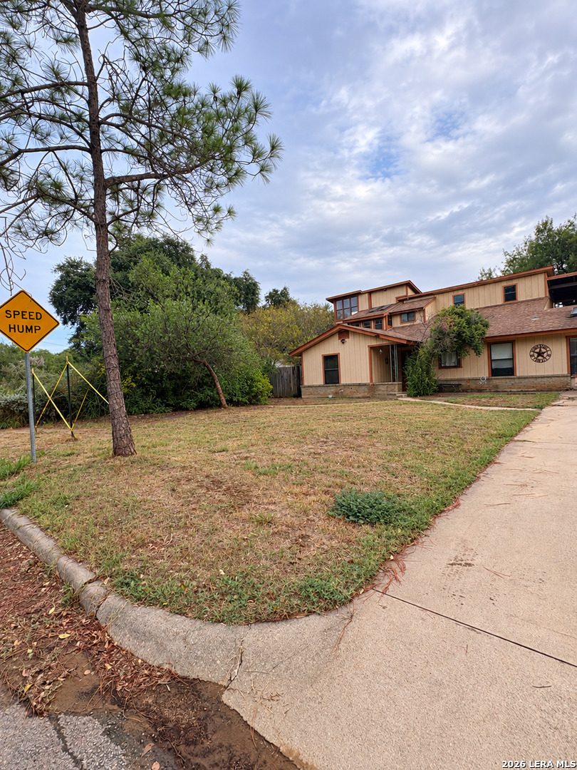 332 Margo Drive Pearsall TX 78061