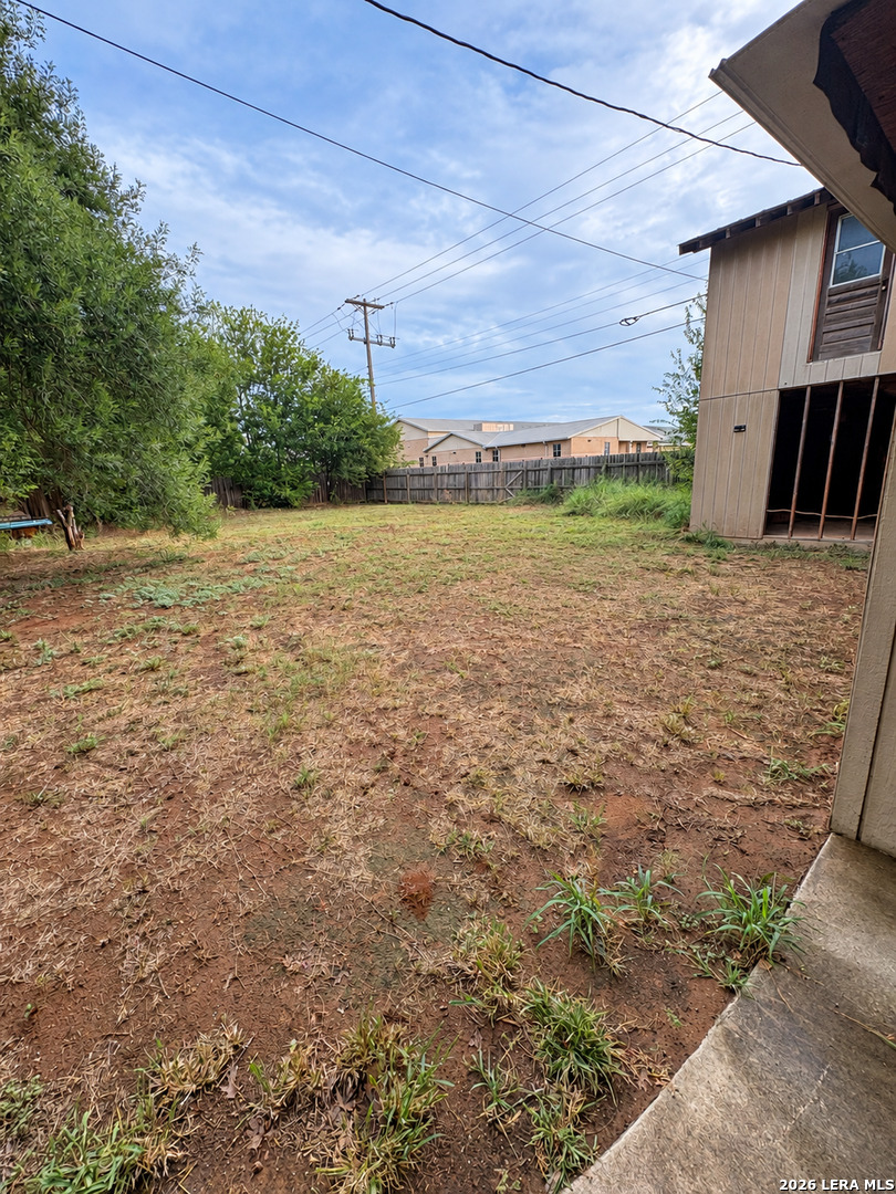 332 Margo Drive Pearsall TX 78061