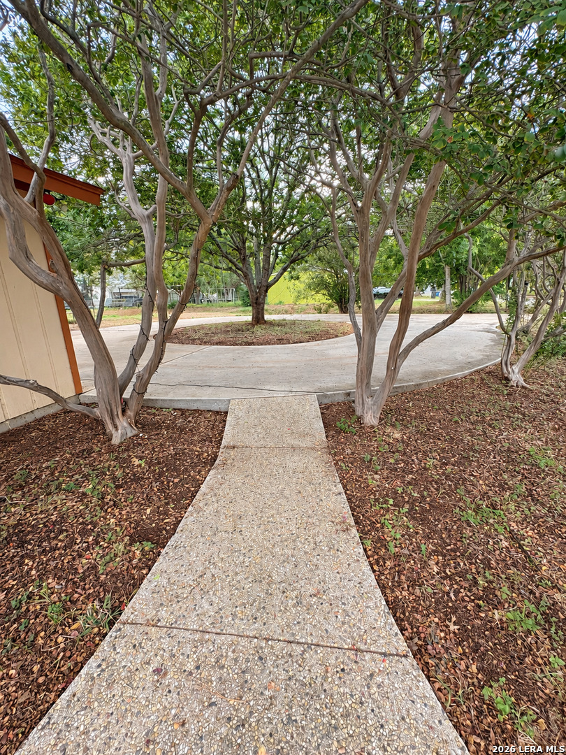 332 Margo Drive Pearsall TX 78061