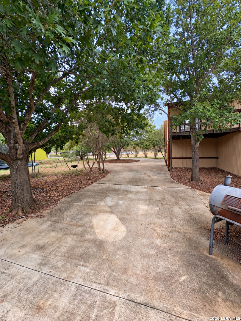 332 Margo Drive Pearsall TX 78061