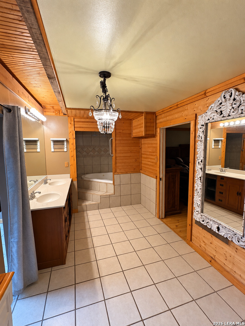 332 Margo Drive Pearsall TX 78061