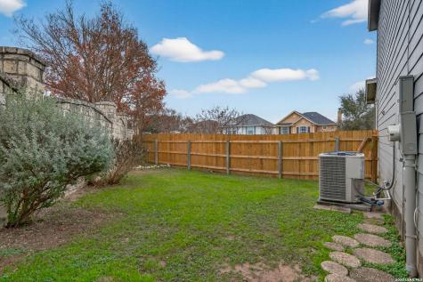 21919 Goldcrest Run San Antonio TX 78260