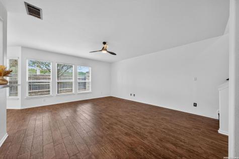 21919 Goldcrest Run San Antonio TX 78260