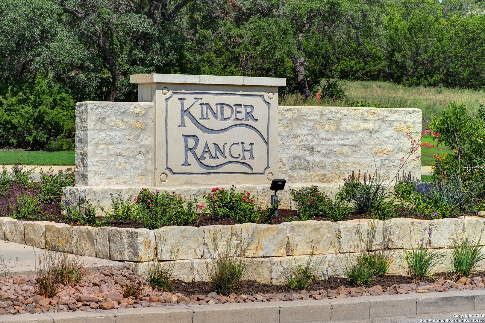 1607 Yardzen San Antonio TX 78260