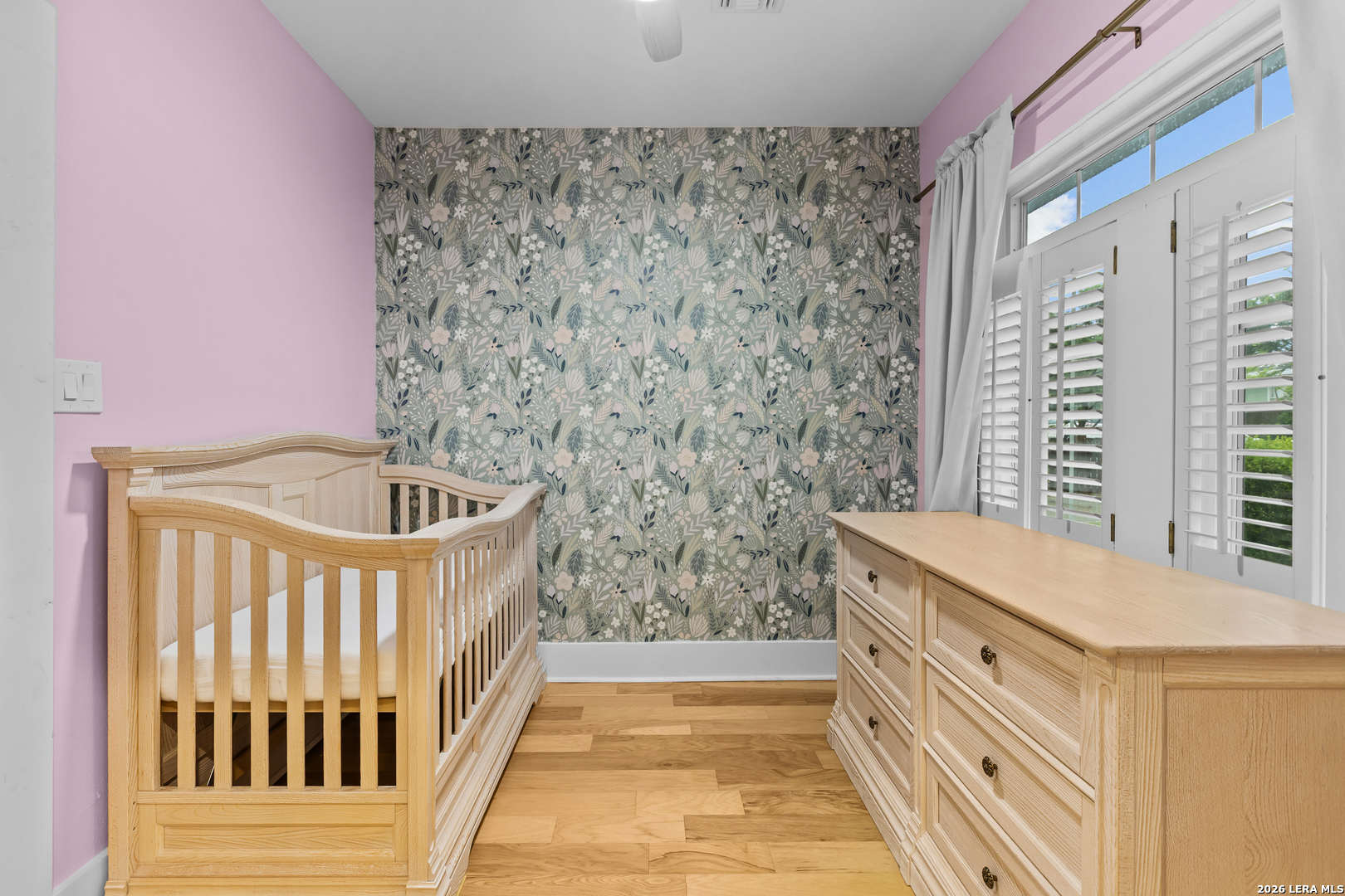 211 W Norwood Court San Antonio TX 78212