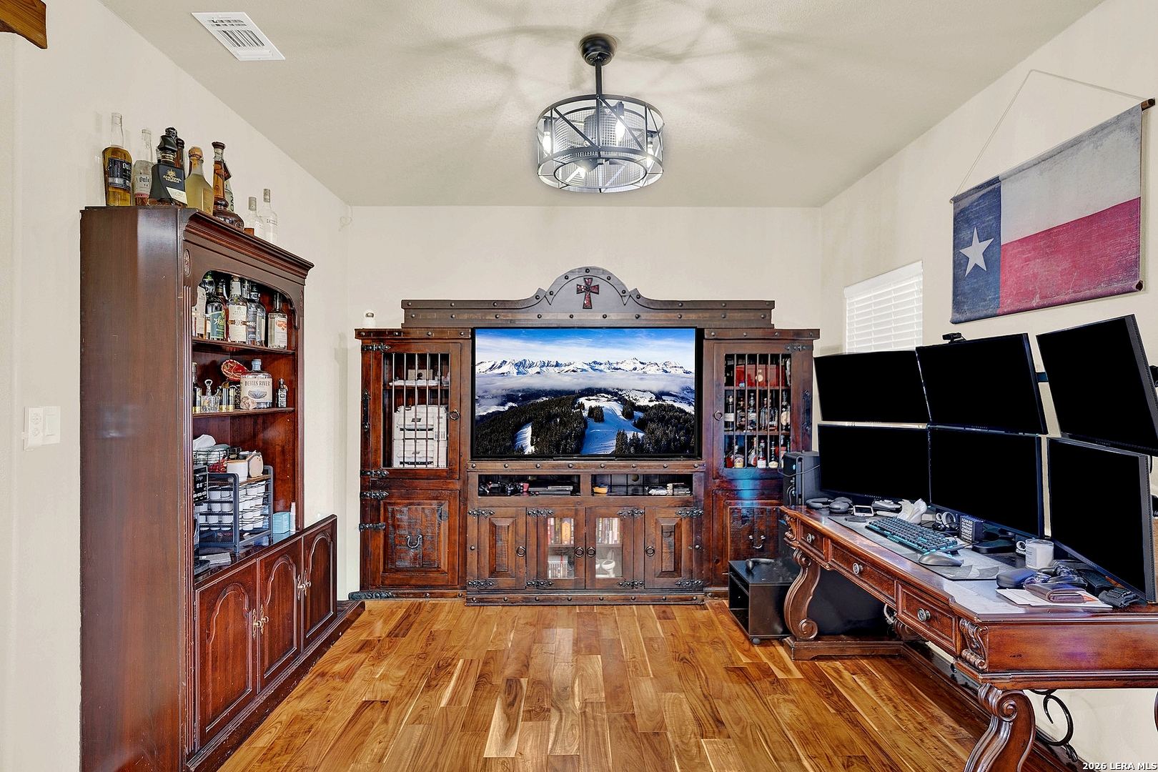 445 Spanish Grant Bandera TX 78003