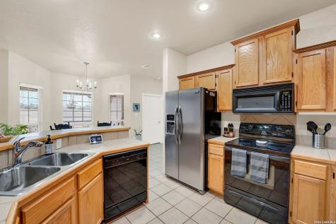 445 Spanish Grant Bandera TX 78003
