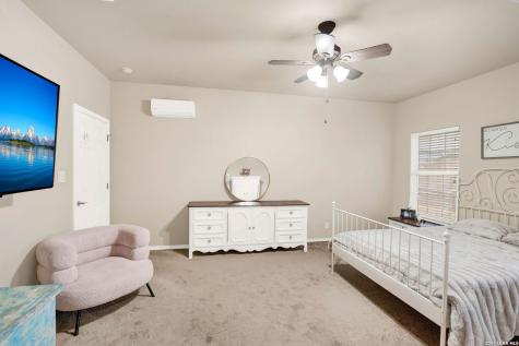 445 Spanish Grant Bandera TX 78003