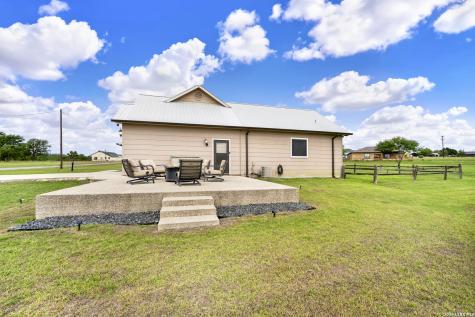 445 Spanish Grant Bandera TX 78003