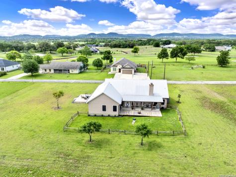 445 Spanish Grant Bandera TX 78003