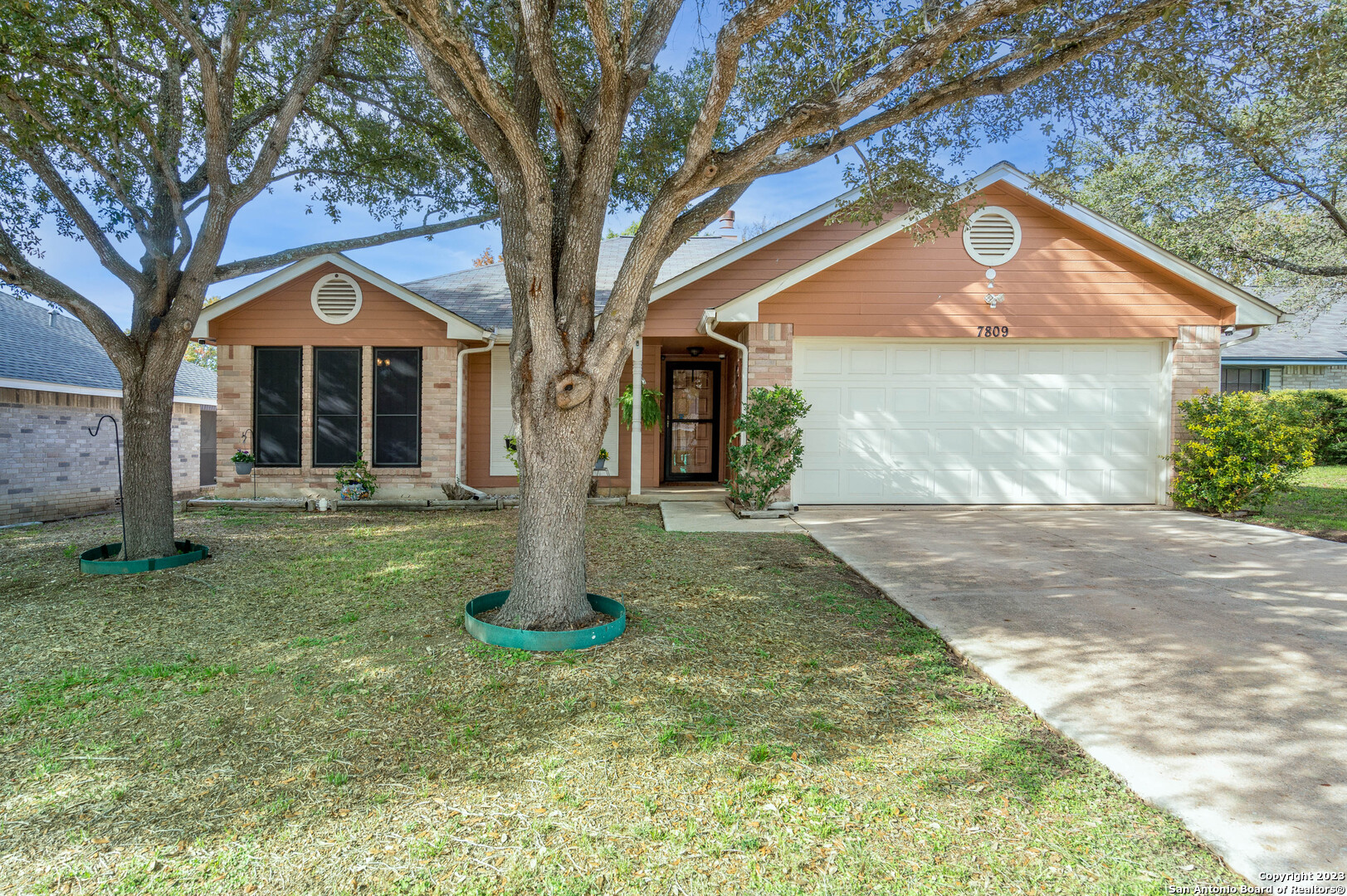 7809 Forest Path Live Oak TX 78233