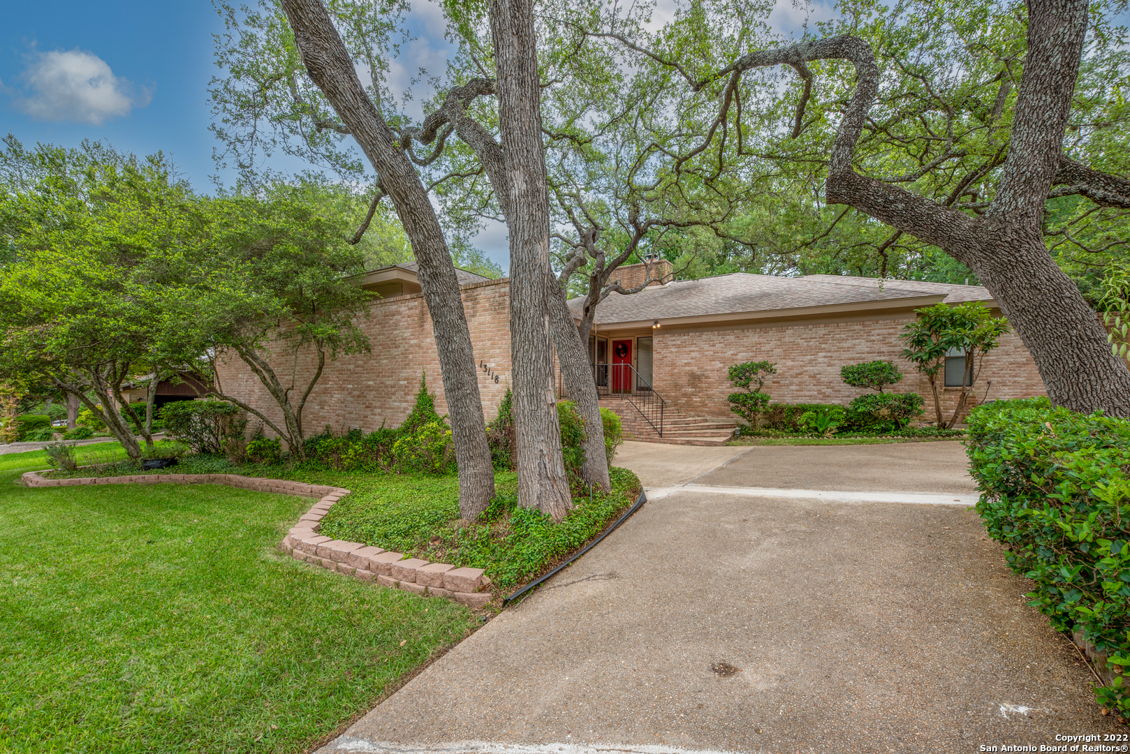 13118 Hunters Brook Street San Antonio TX 78230
