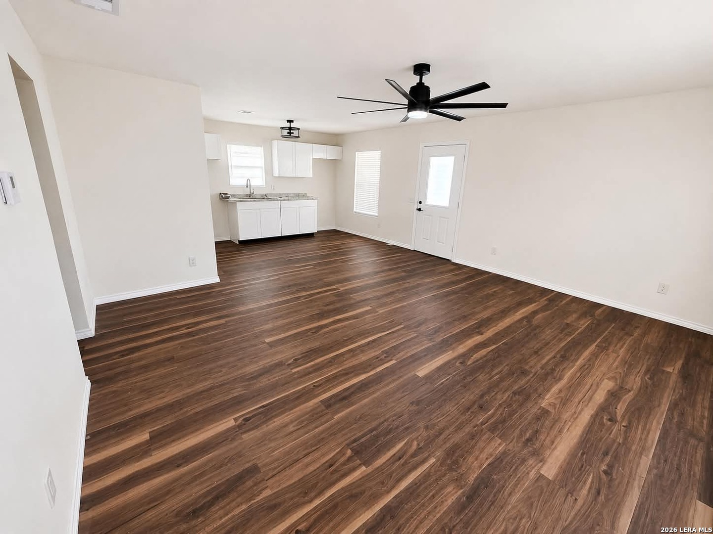 355 E Obregon Street Dilley TX 78017