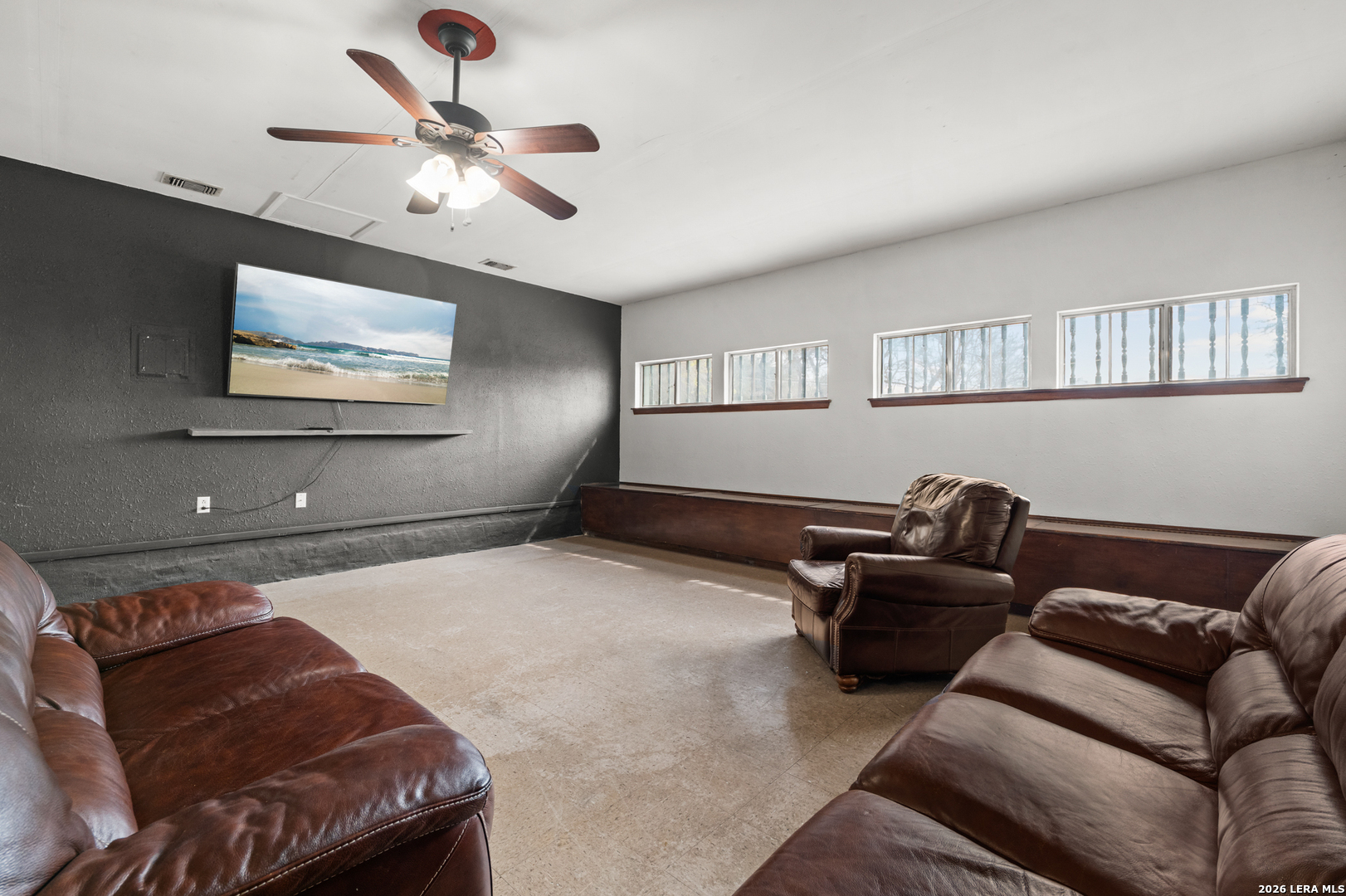2835 Hiawatha San Antonio TX 78210