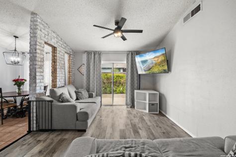 2835 Hiawatha San Antonio TX 78210