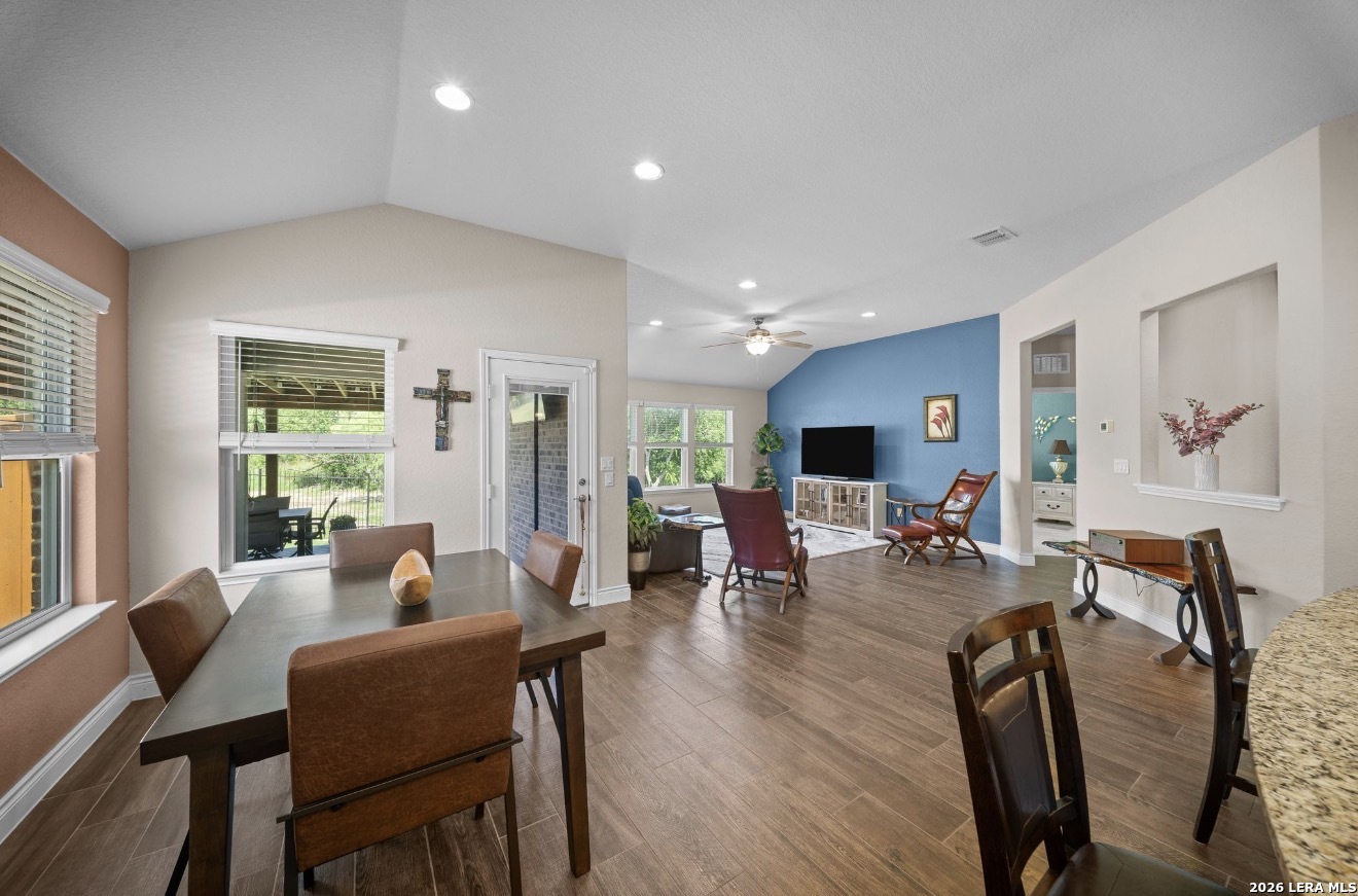 1702 Spanish Wells San Antonio TX 78245
