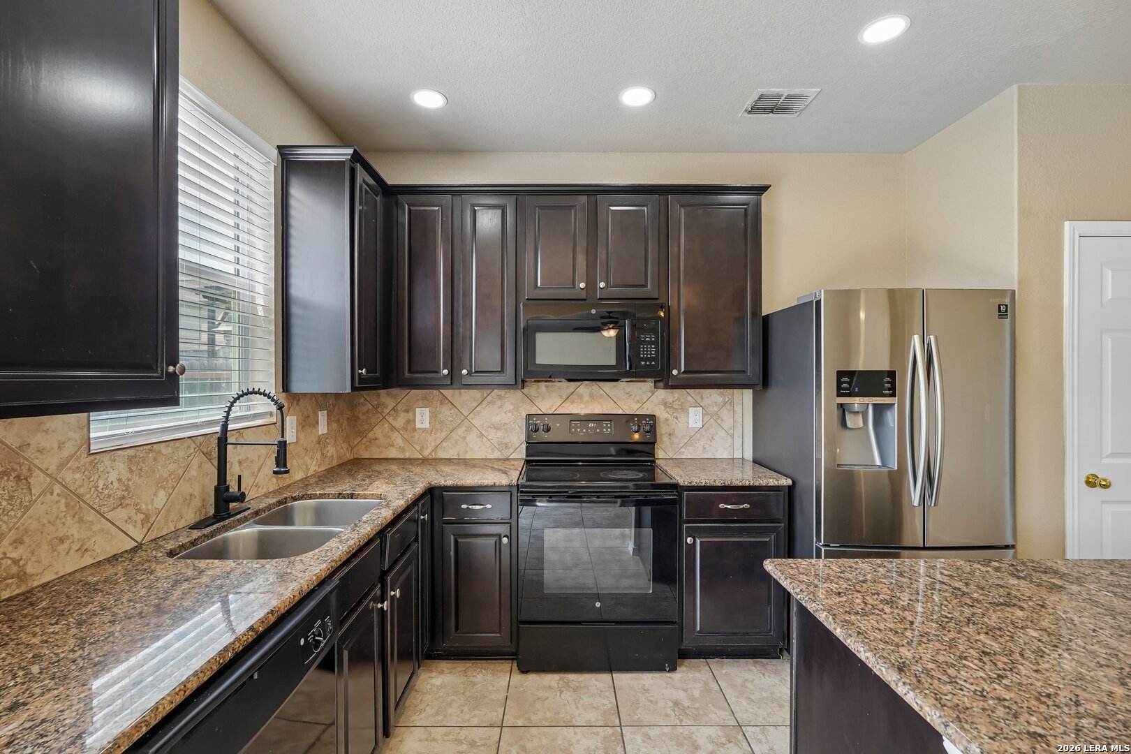 2203 Hornsby Bend San Antonio TX 78245