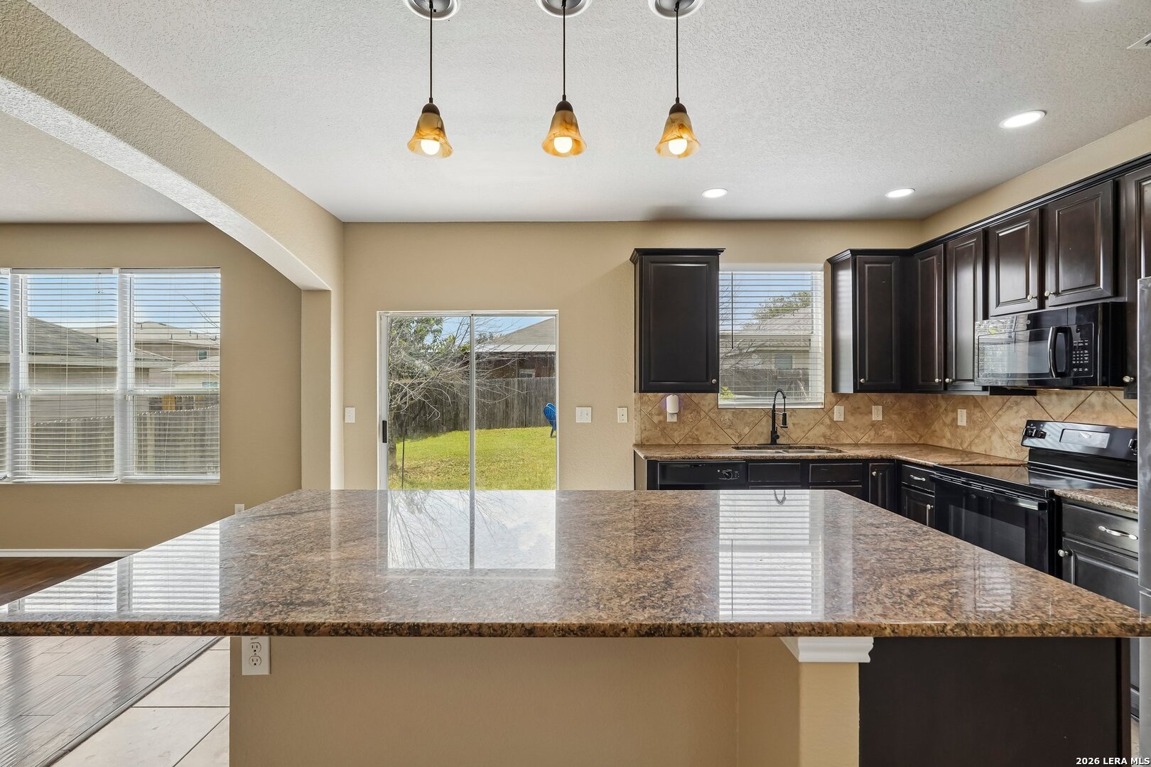 2203 Hornsby Bend San Antonio TX 78245