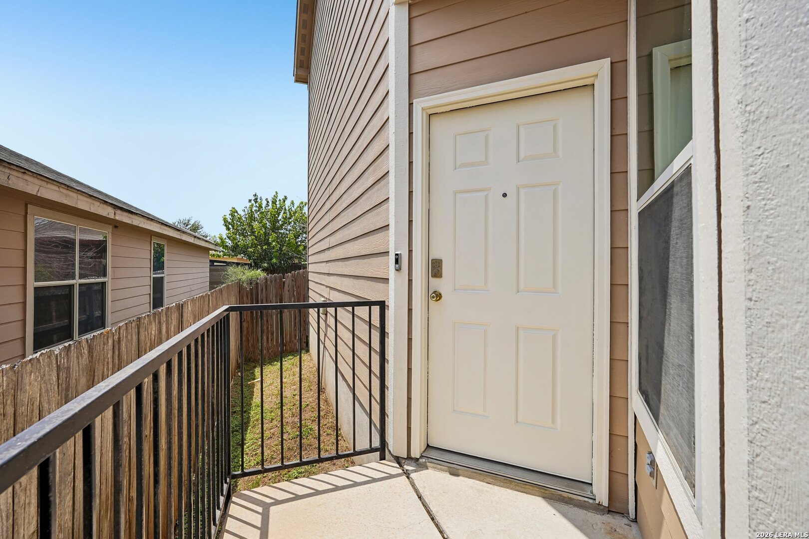 2203 Hornsby Bend San Antonio TX 78245