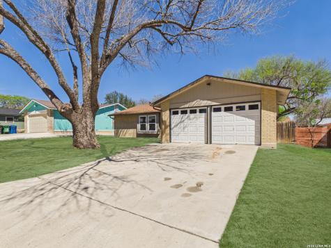 1026 Bridle San Antonio TX 78245