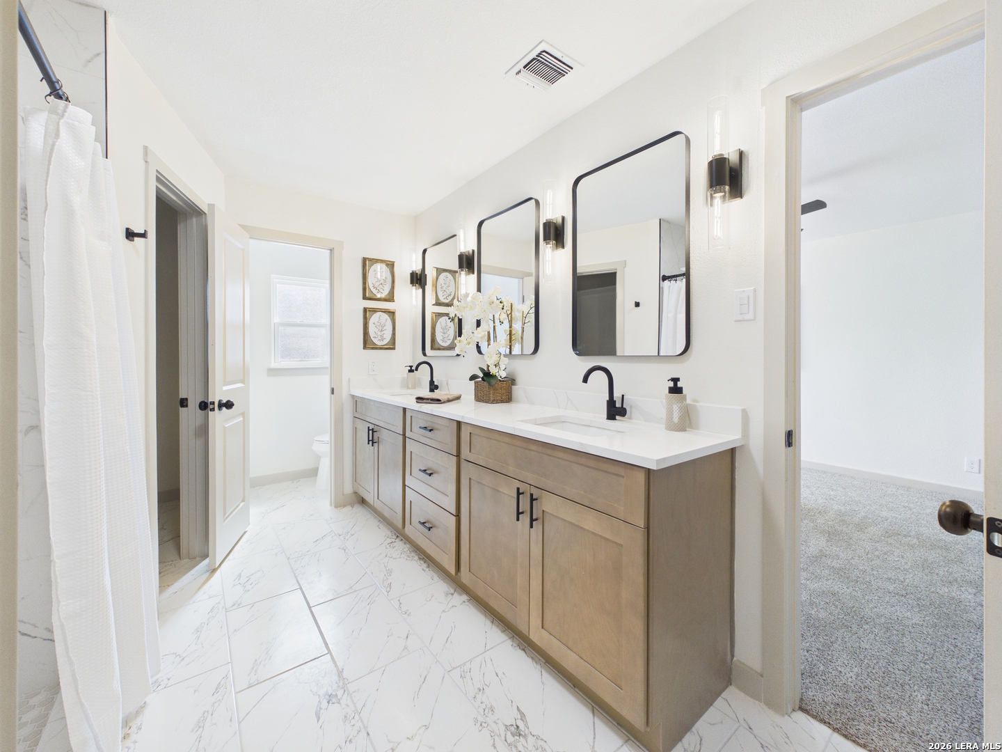 1026 Bridle San Antonio TX 78245