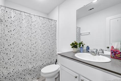 9015 Lunar Cove San Antonio TX 78252