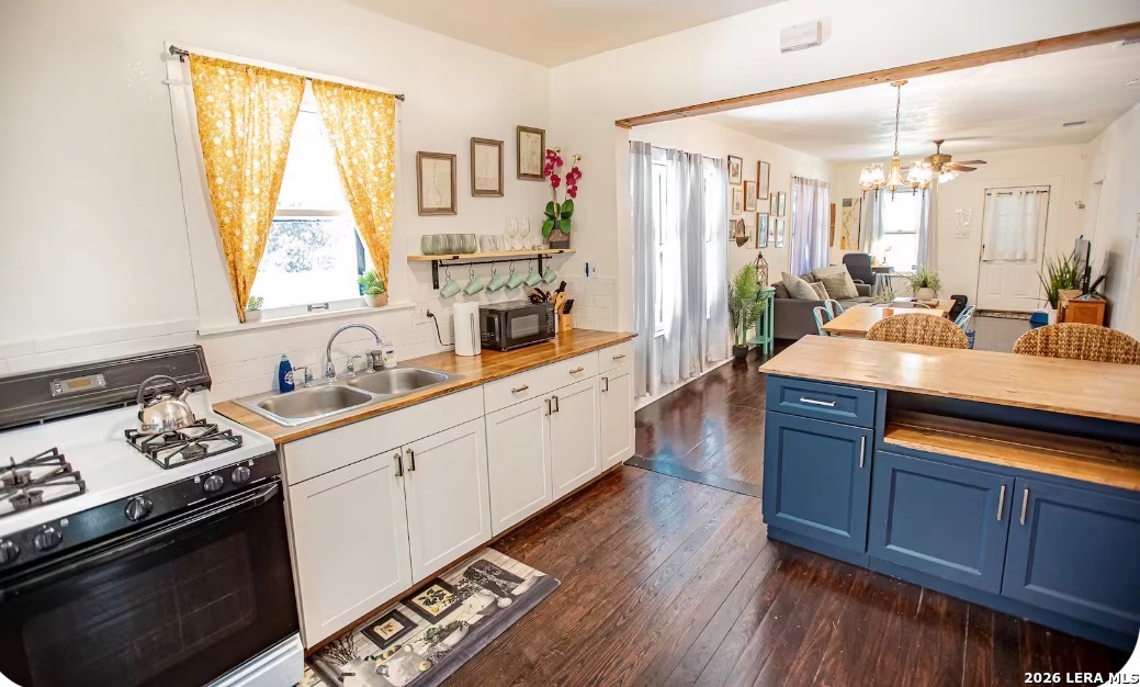 1518 W Craig Place San Antonio TX 78201