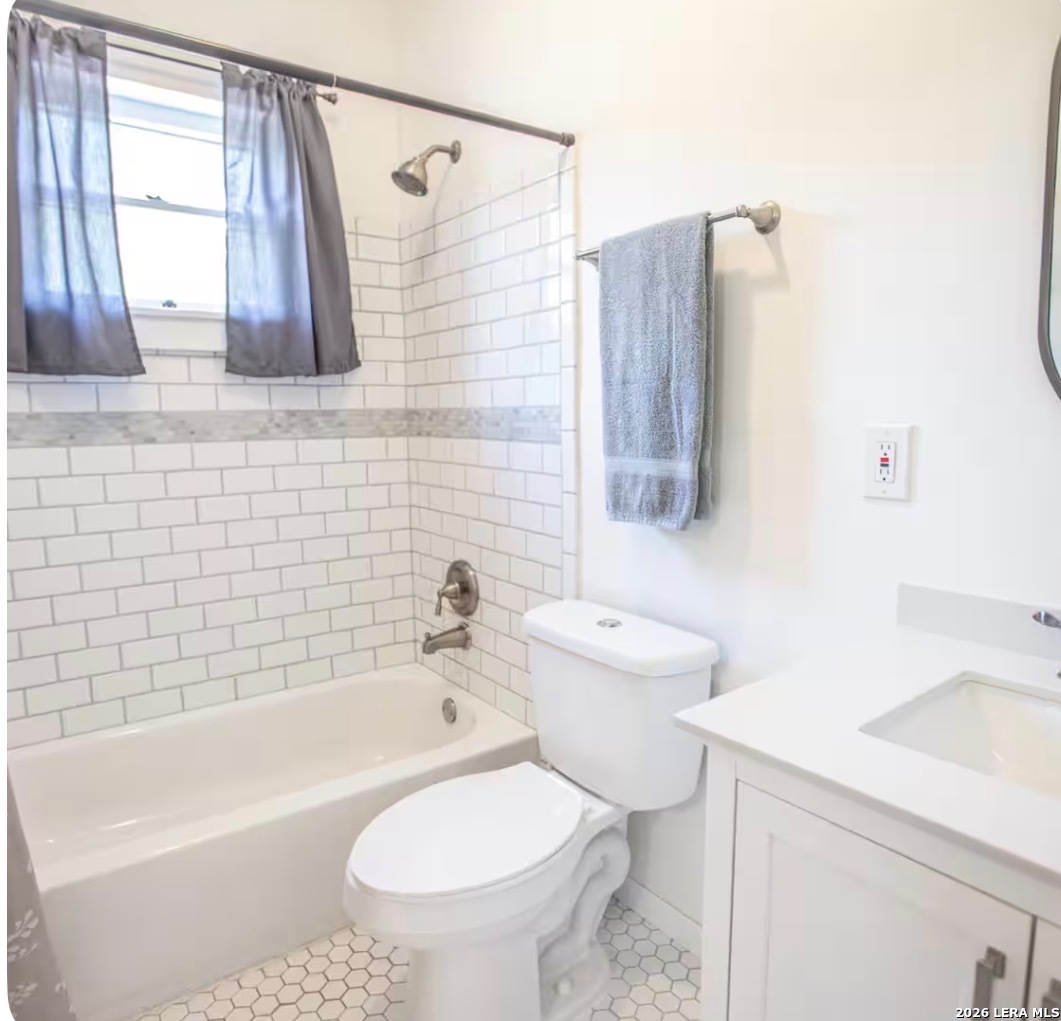 1518 W Craig Place San Antonio TX 78201