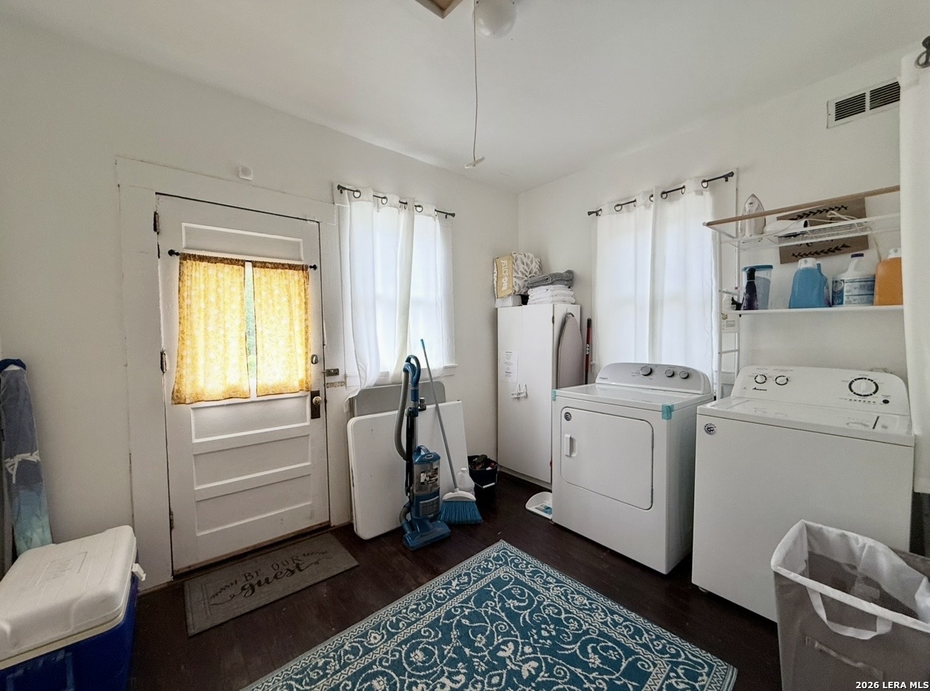 1518 W Craig Place San Antonio TX 78201