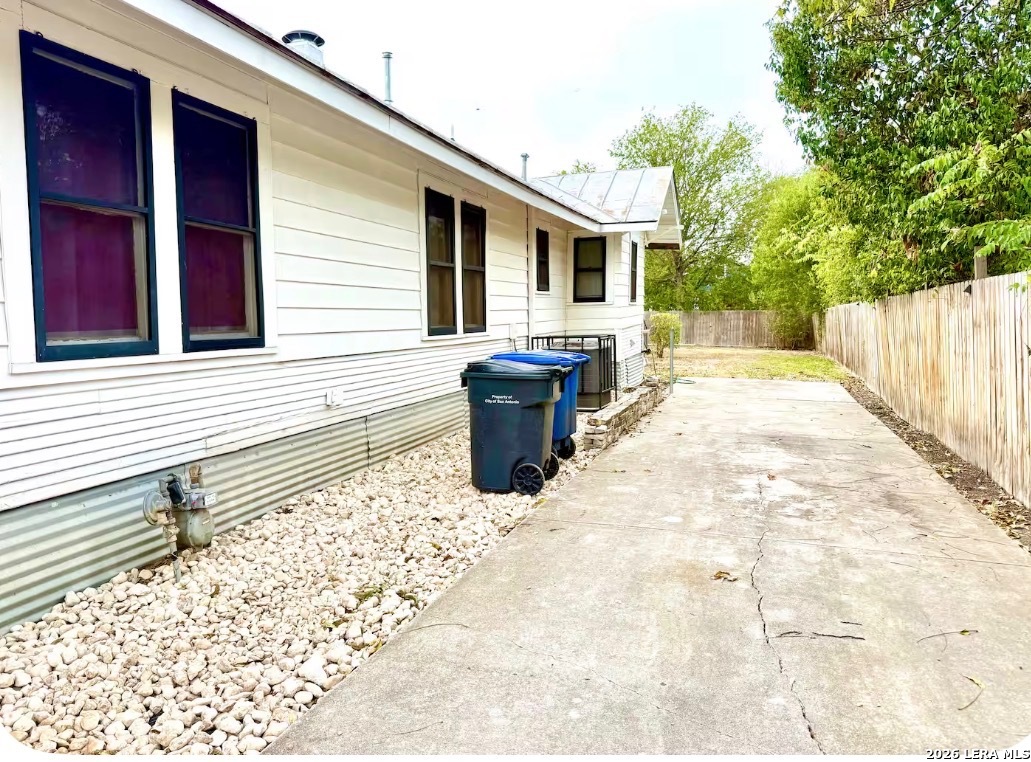 1518 W Craig Place San Antonio TX 78201