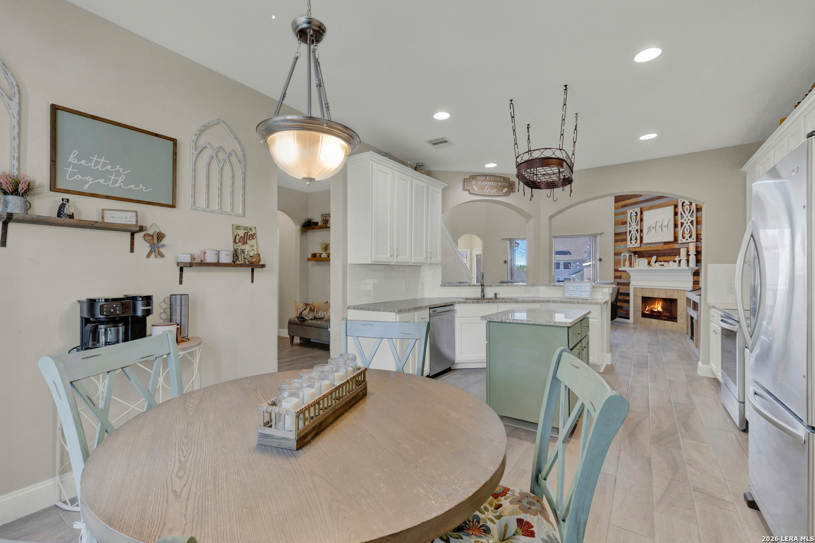 2738 Summit View San Antonio TX 78261