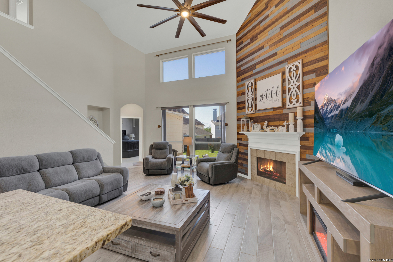 2738 Summit View San Antonio TX 78261