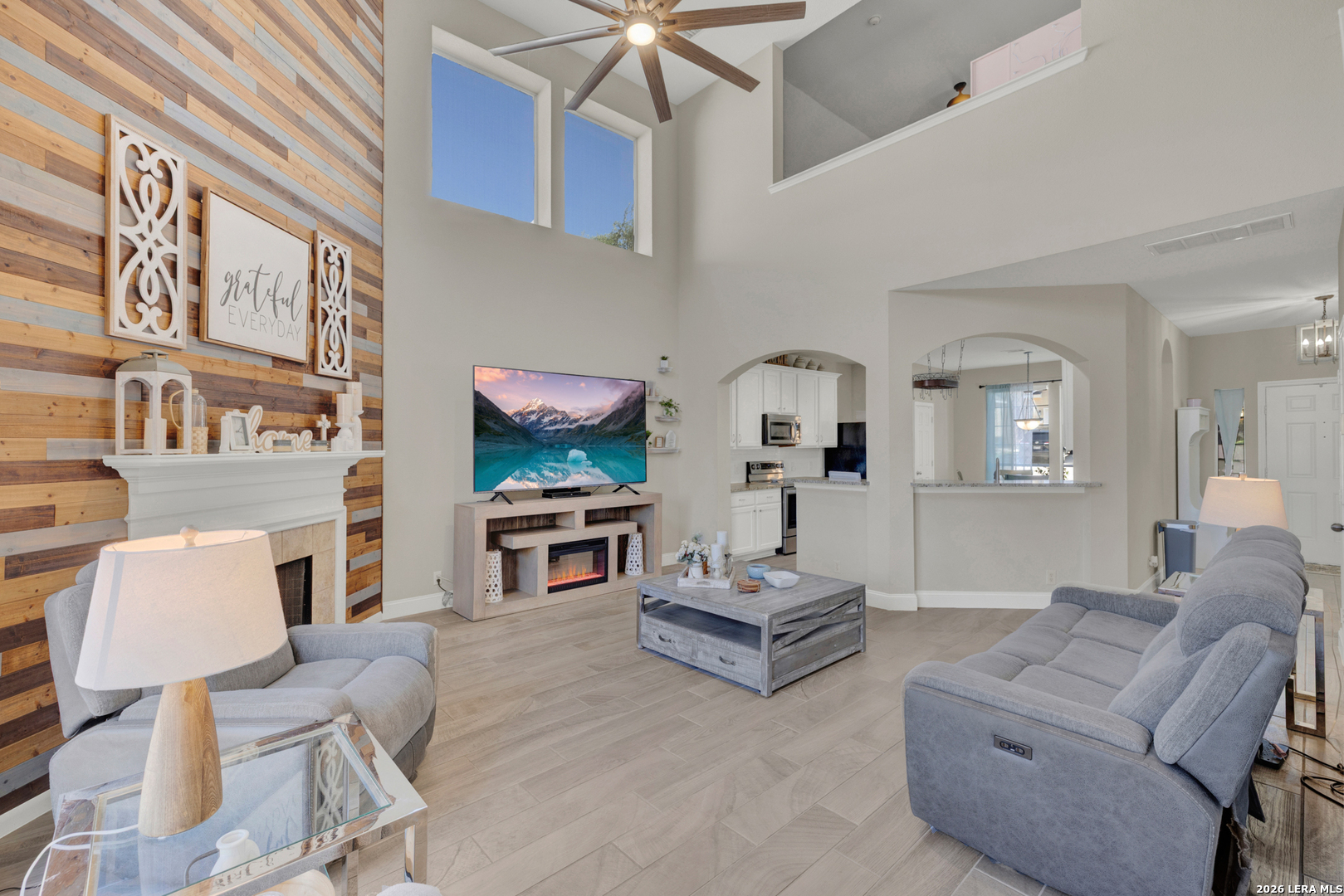 2738 Summit View San Antonio TX 78261