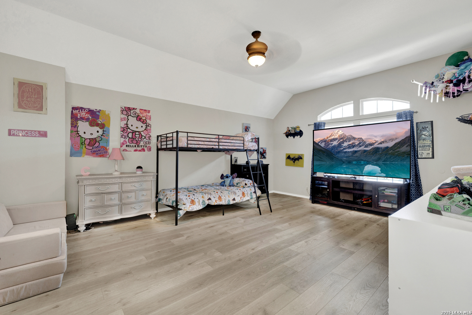 2738 Summit View San Antonio TX 78261