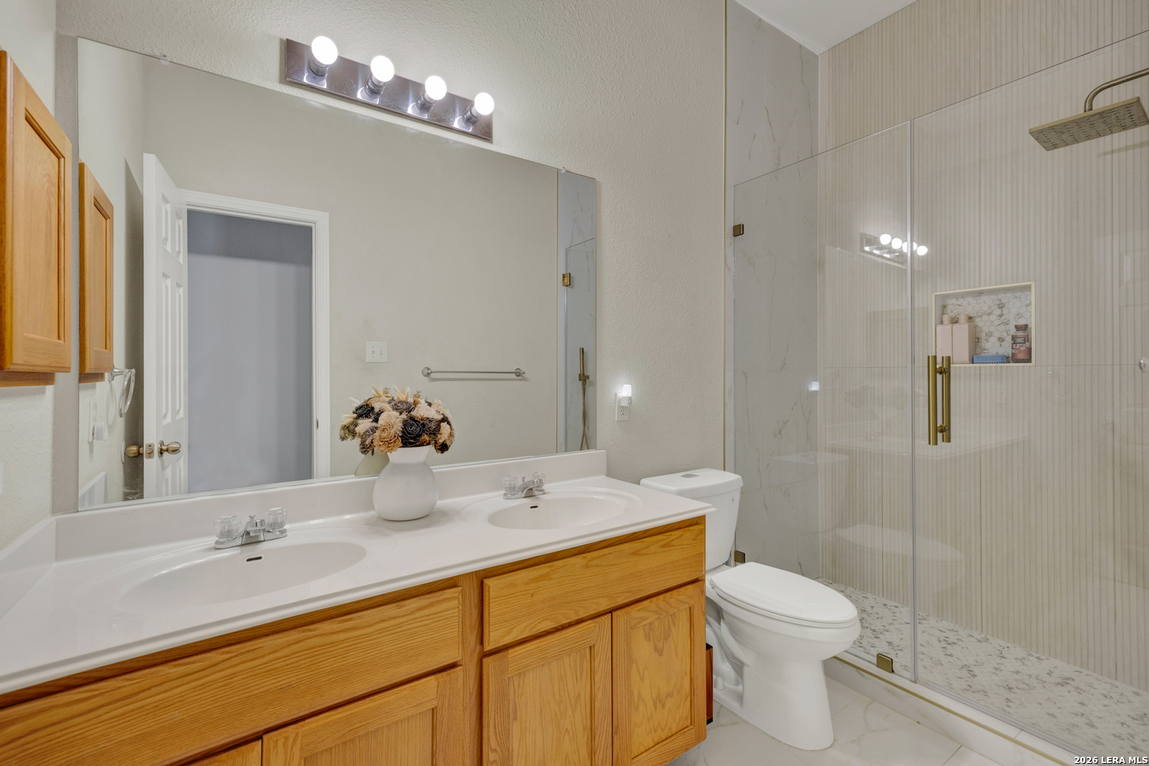 2738 Summit View San Antonio TX 78261
